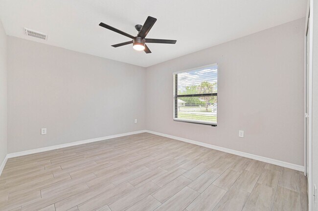 Building Photo - ** 4 Bed / 2 Bath New Construction Home in...