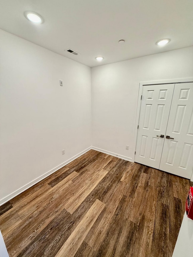 Building Photo - 2722 Master St