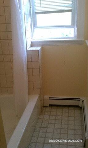 Building Photo - 10 Duffley Ct