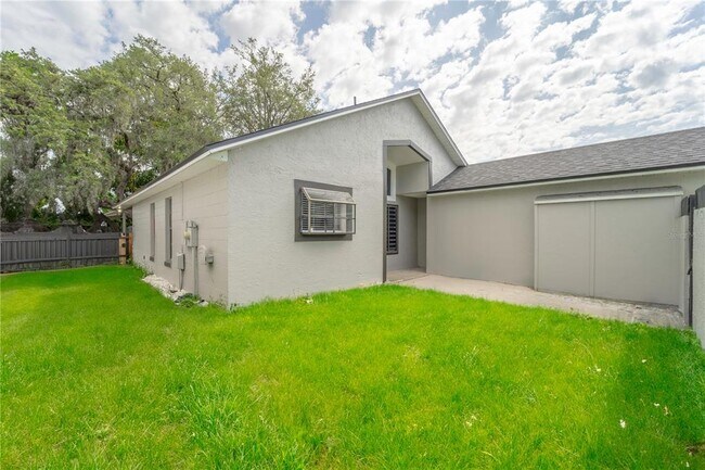 Building Photo - 9785 Piney Point Cir