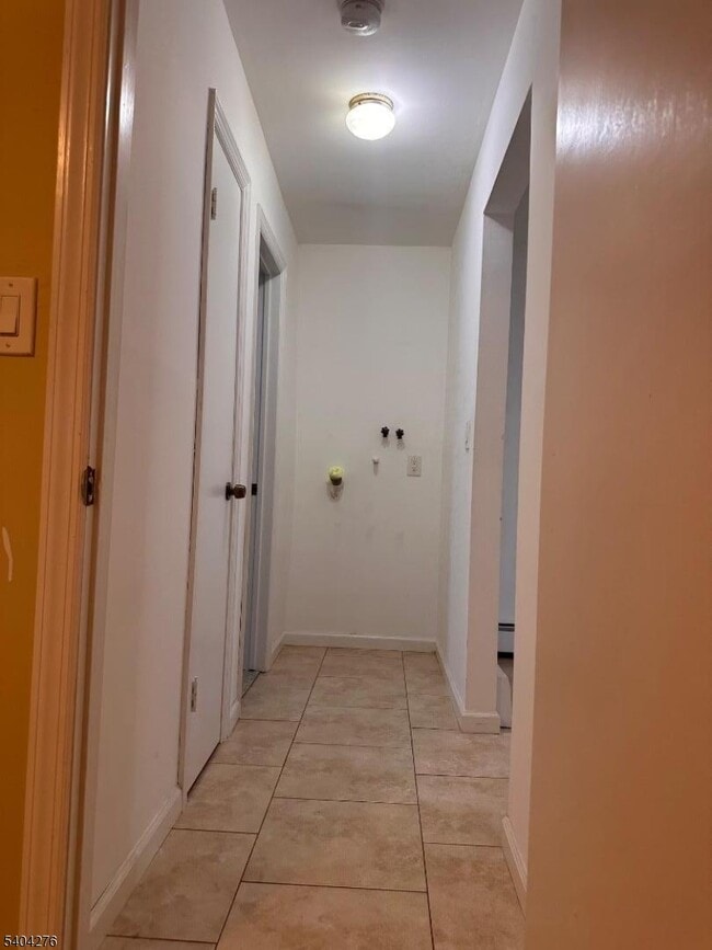 Building Photo - 14 Orchard St