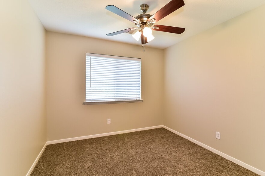 Building Photo - 3705 Burwood Ct