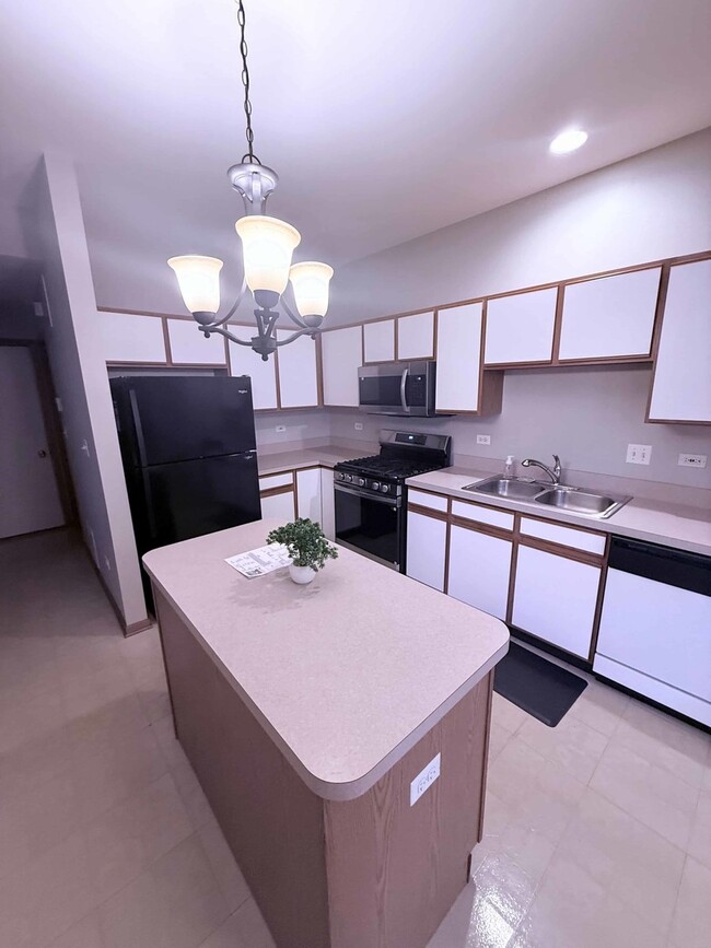 Building Photo - 1533 Keystone Ct