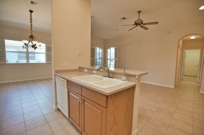 Building Photo - Annual Unfurnished Villa, 2 Bedrooms, 2 Ba...