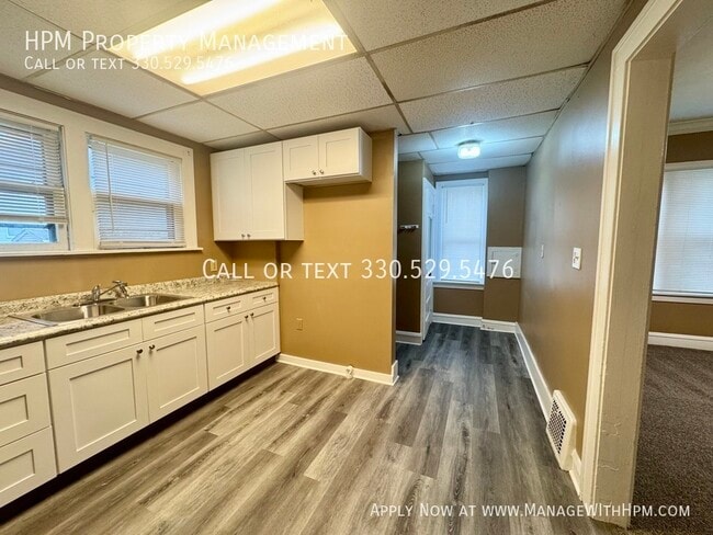 Building Photo - 1604 Yale Ave NW