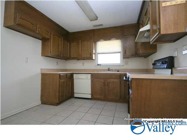 Building Photo - 1503 Cobblestone Cir SE