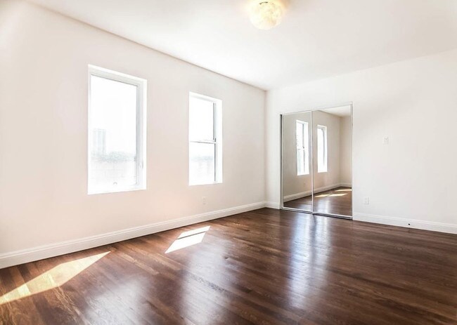 Master Bedroom - 1312 S Victoria Ave