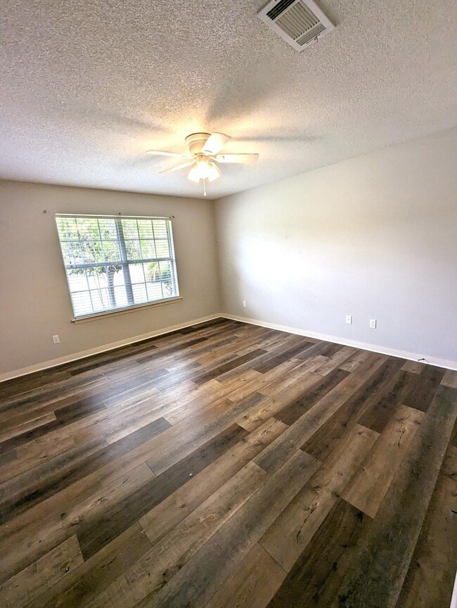 Building Photo - 1822 Brooke Beach Dr