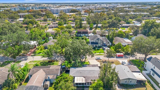 Building Photo - 3623 Chelsea St