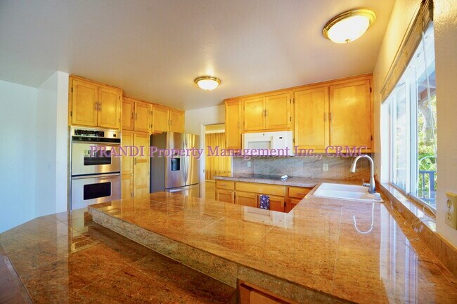 Building Photo - Private and Spacious Novato Home with 3 Ca...
