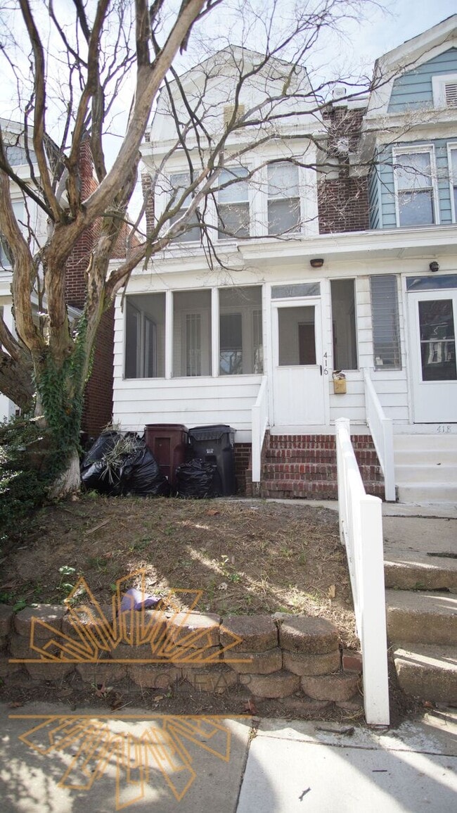 Primary Photo - 416 McCabe Ave