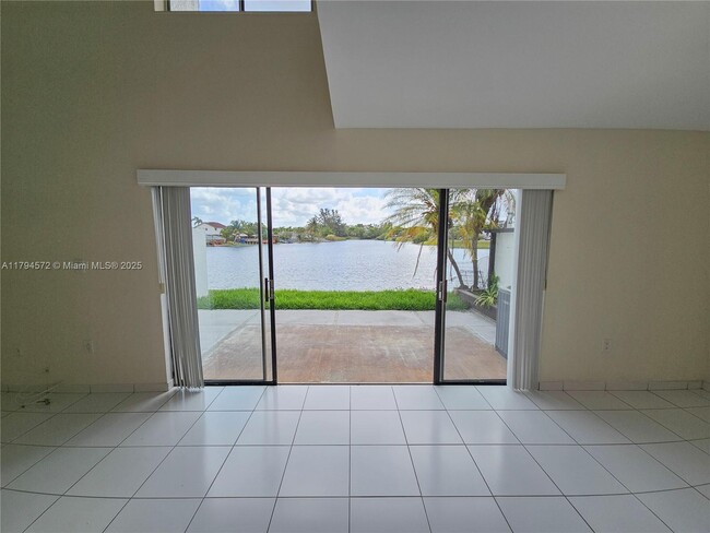 Building Photo - 1341 SW 124th Ct