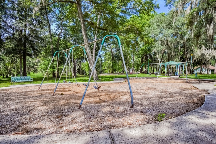 Building Photo - 2844 Myra St