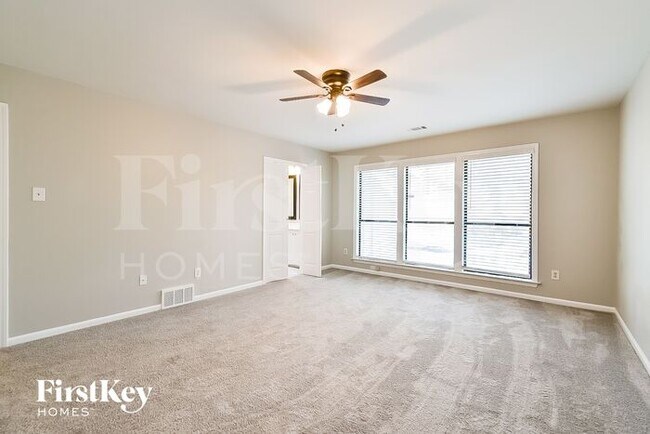 Building Photo - 8568 Kettering Dr