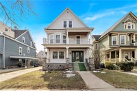 Building Photo - 146 Lancaster Ave