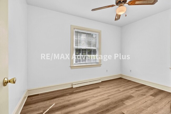 Building Photo - 3 Bedroom 2 Bath in Farmville!