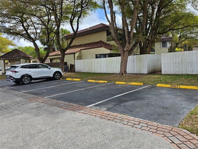 Building Photo - 9781 SW 138th Ave