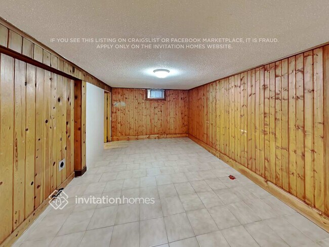 Building Photo - 6616 5th Ave S