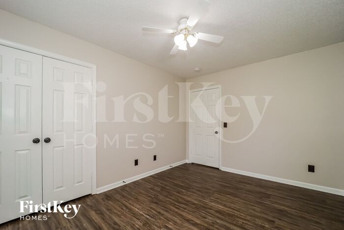 Building Photo - 16 Hickory Knoll Ct