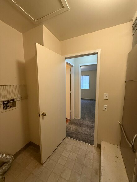 Building Photo - 1257 Oxford Manor Ct