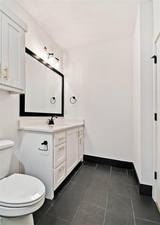 Building Photo - 32 Coalburn Dr