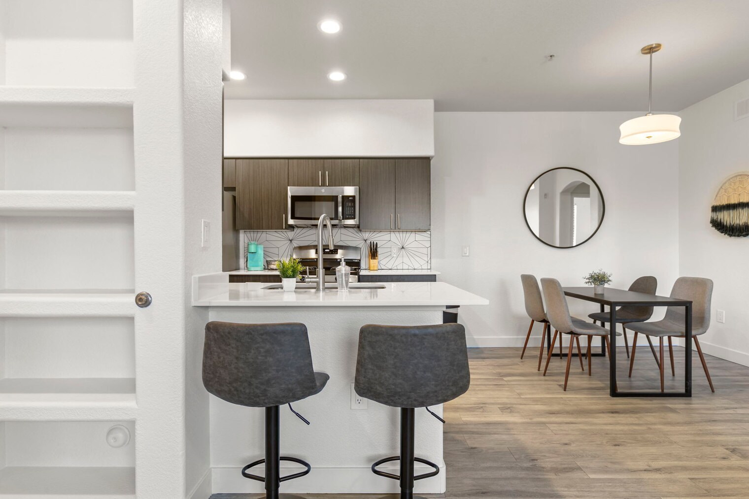 Building Photo - 9450 W Cabela Dr