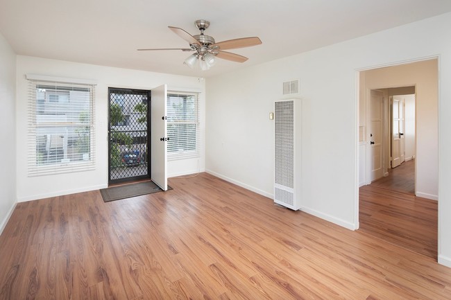 Primary Photo - *OPEN HOUSE: 5/3 1-2PM* 2 BR in the Heart ...