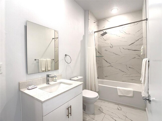 Building Photo - 332 Famagusta Dr