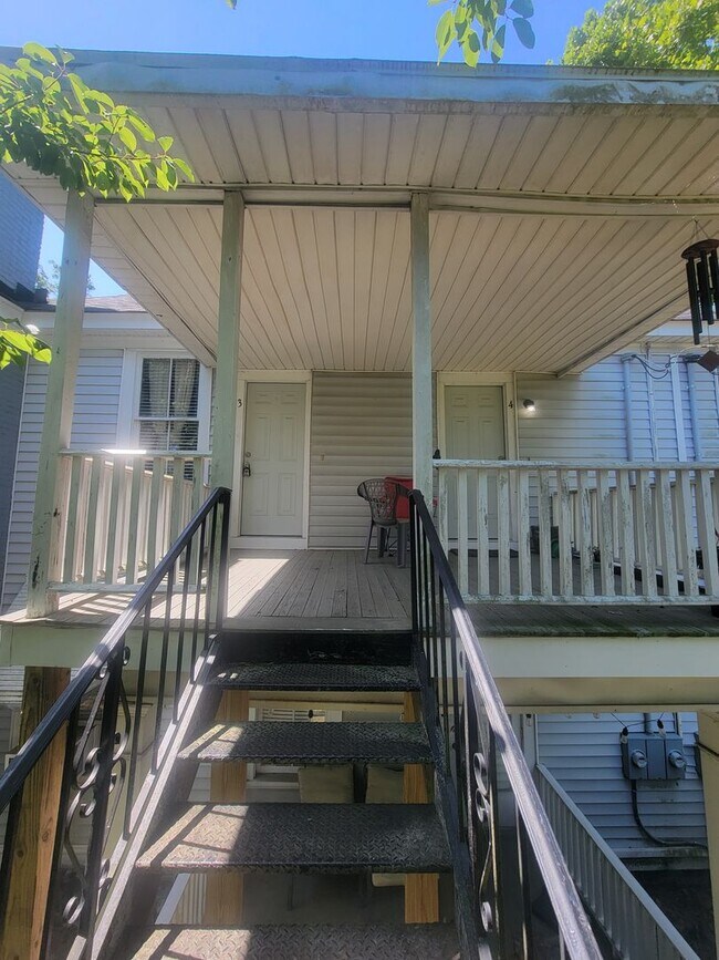 Building Photo - 1330 Wingfield St