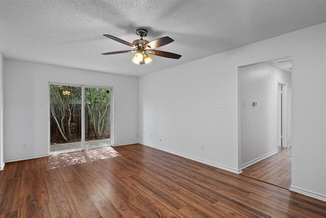 Building Photo - 2602 Alcott Ln