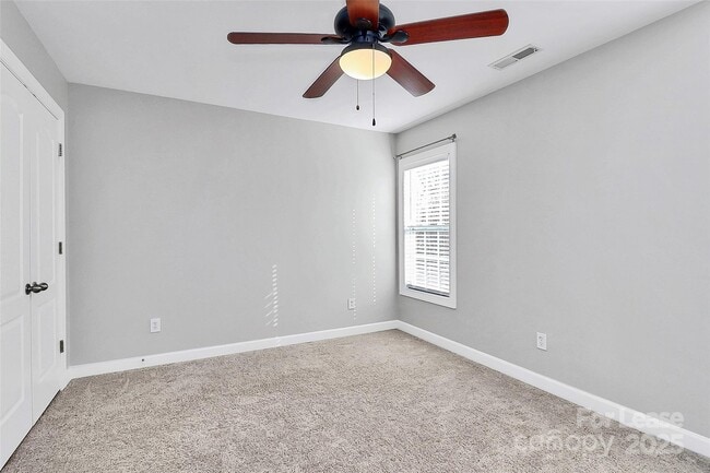 Building Photo - 9607 Royal Colony Dr