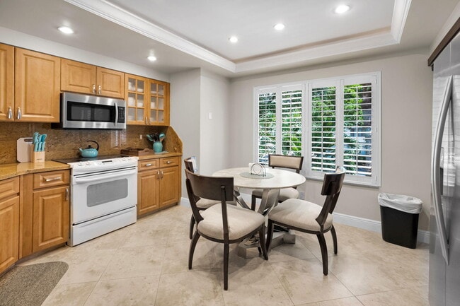 Building Photo - 15321 Strathearn Dr
