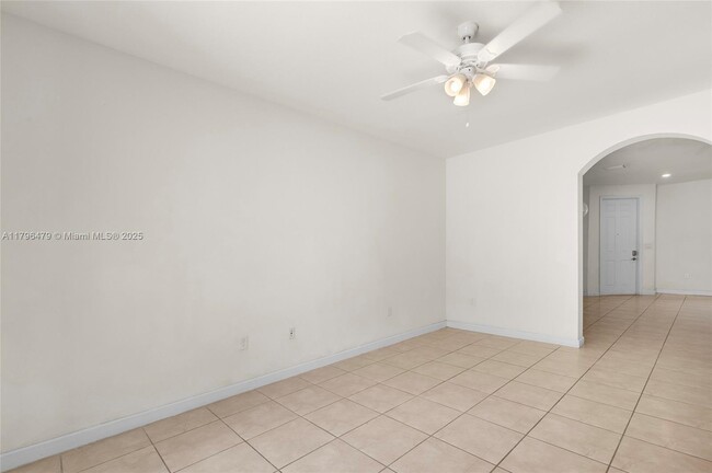 Building Photo - 9314 W 33rd Ln