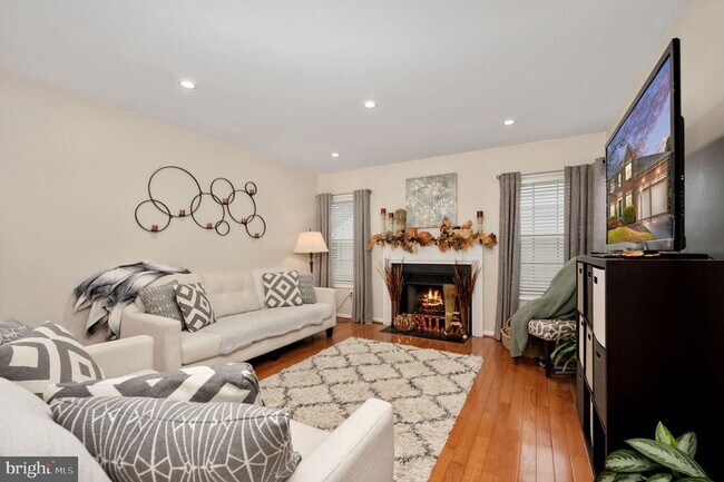 Building Photo - 13731 Bridlewood Dr