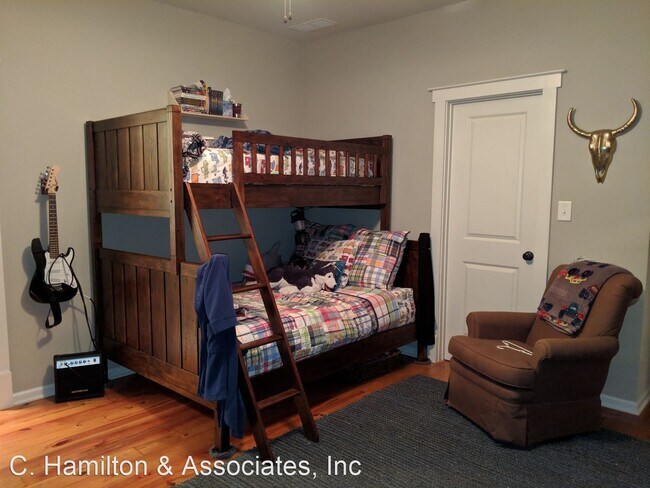 Building Photo - 3 br, 2.5 bath House - 68 Charter Oak Dr