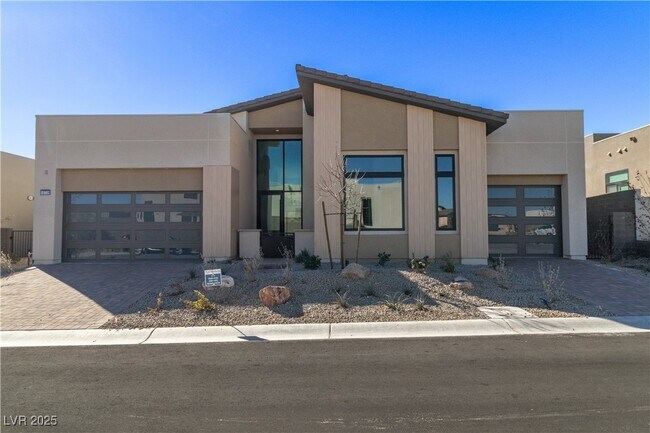 Primary Photo - 10739 Agate Clfs Ave