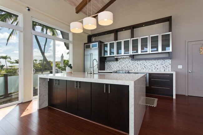 Building Photo - Elegant Oceanview Residence in Prestigious Hawaii Loa Ridge – 3 Bed / 3 Bath