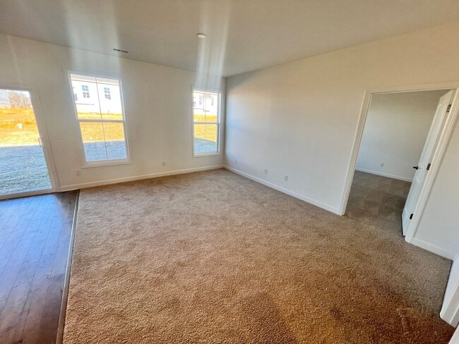 Building Photo - Blacksburg, 3 BR / 2 BA, Available for rent in the Westhill section of Prices Fork Road