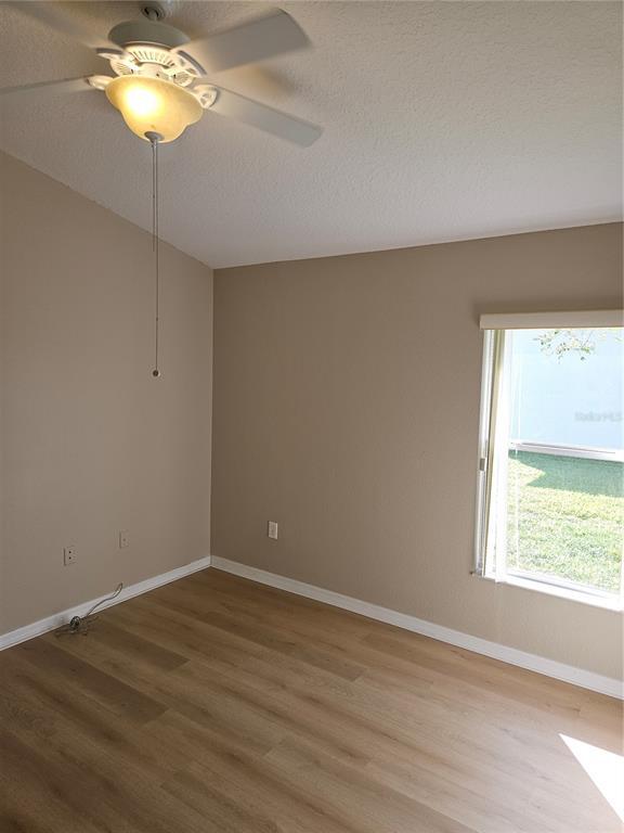 Building Photo - 2010 Tarragon Ln