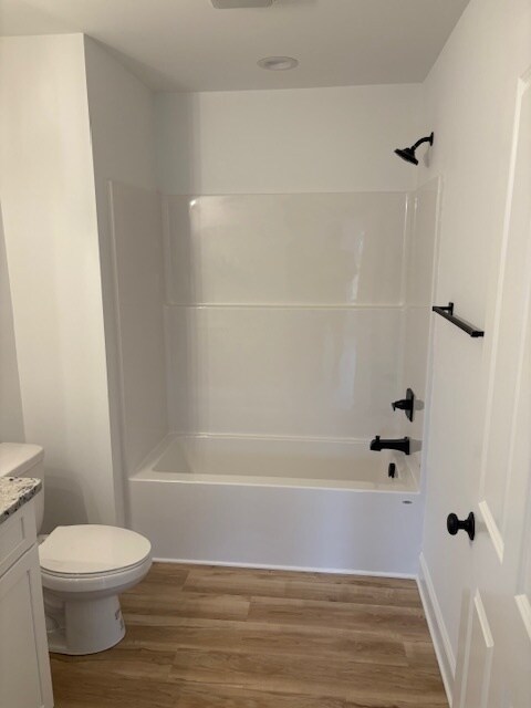 Upstairs bath - 74 Luke Ct