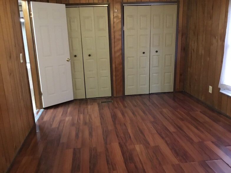 Building Photo - 5766 Sliker Hill Rd