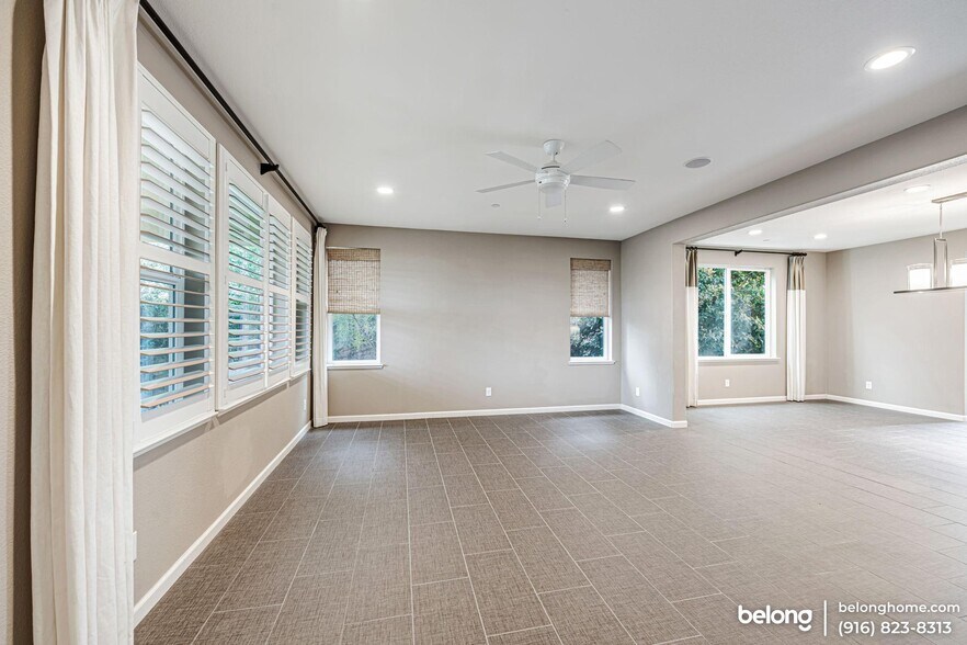 Building Photo - 9773 Philta Way