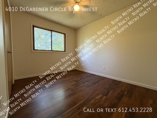 Building Photo - 4010 DeGardner Cir NW