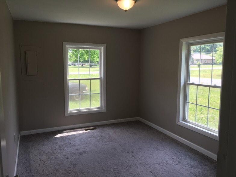 Building Photo - 3263 Charity Ln