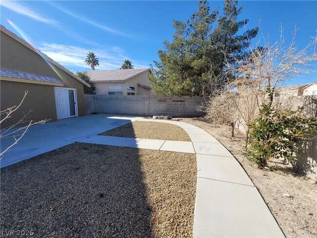 Building Photo - 4406 Cinema Ave