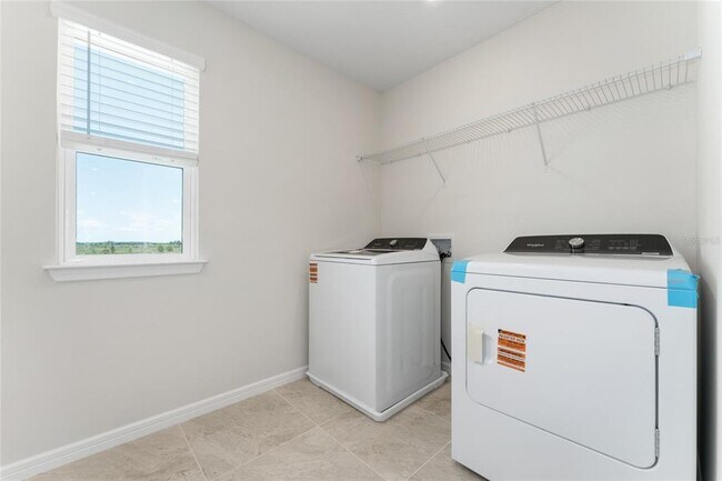 Building Photo - 2362 Southbury Dr
