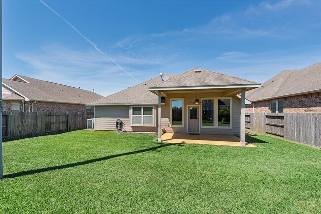 Building Photo - 1908 Rushing Meadow Ln