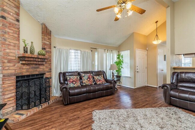 Building Photo - 12210 Westwold Dr
