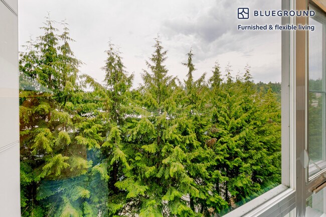 Building Photo - 8709 161st Avenue Northeast