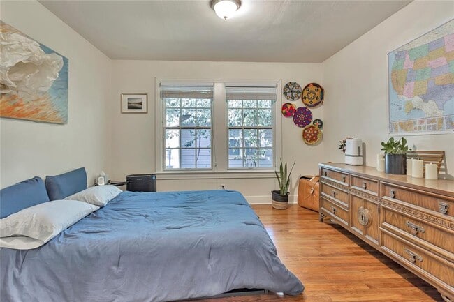 Building Photo - 3911 Avenue F